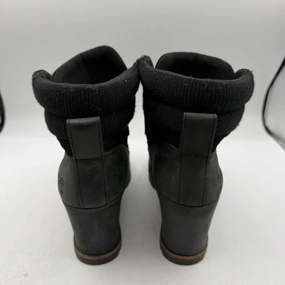 UGG Kriston Mole‎ Wedge Boots Womens Sz 8.5 Black Leather Waterproof 1108629